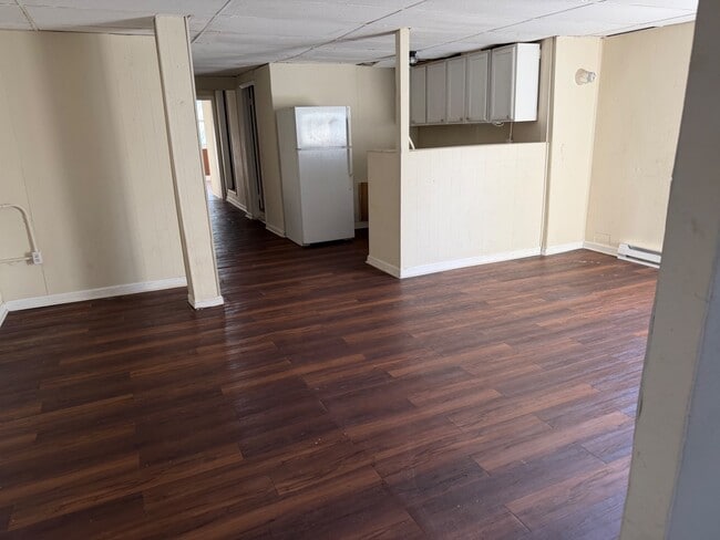 Photo - 215 Adams St