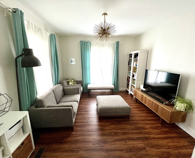Building Photo - 140 South St Unit #A Rental