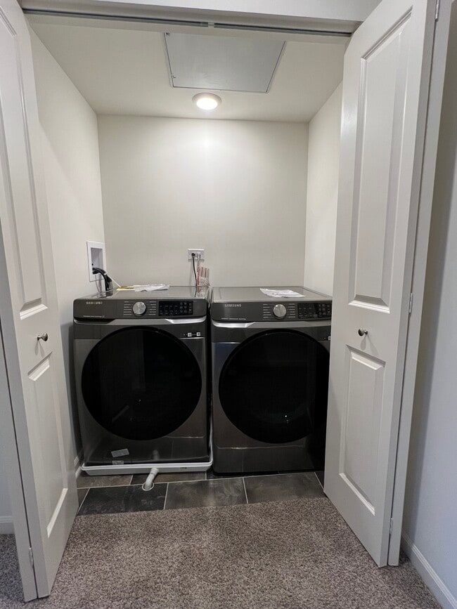 Photo - 217 Goldenrod Dr