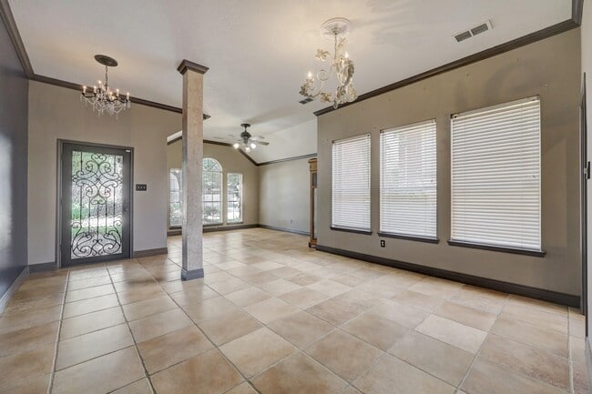 Photo - 23410 Stratsborough Dr