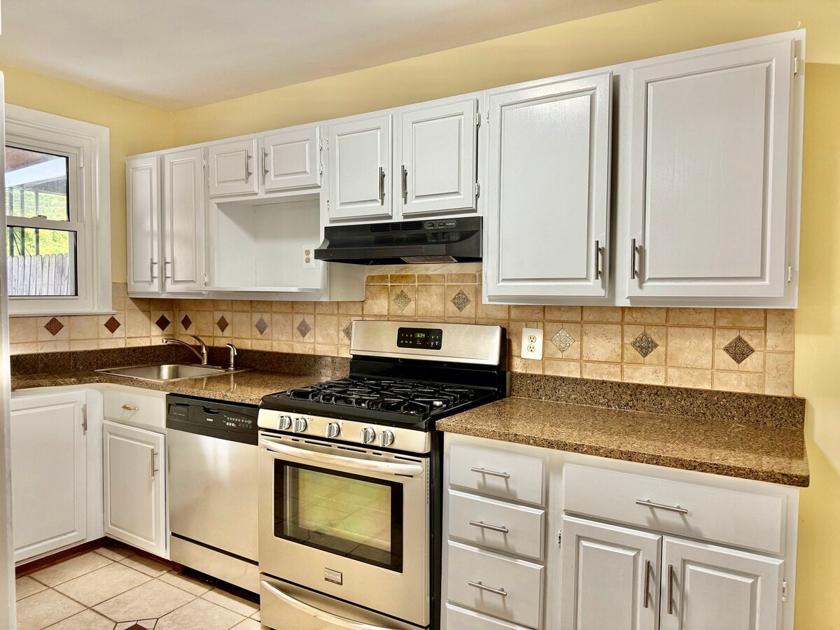 Photo - 523 N Marlyn Ave