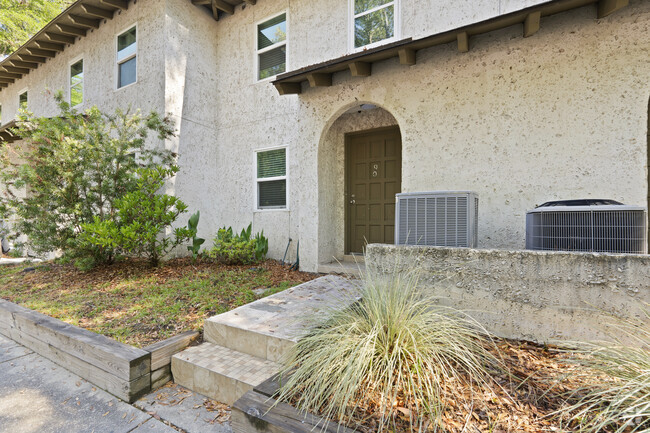 Building Photo - 400 William Hilton Pky Rental