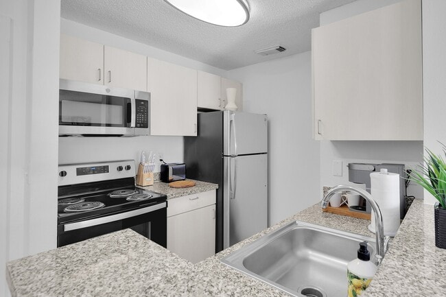 Building Photo - Arrive Key West