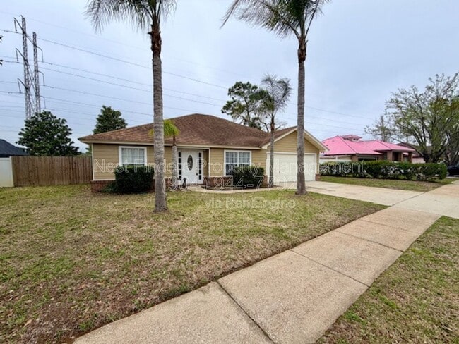 Photo - 2094 Forest Gate Dr W