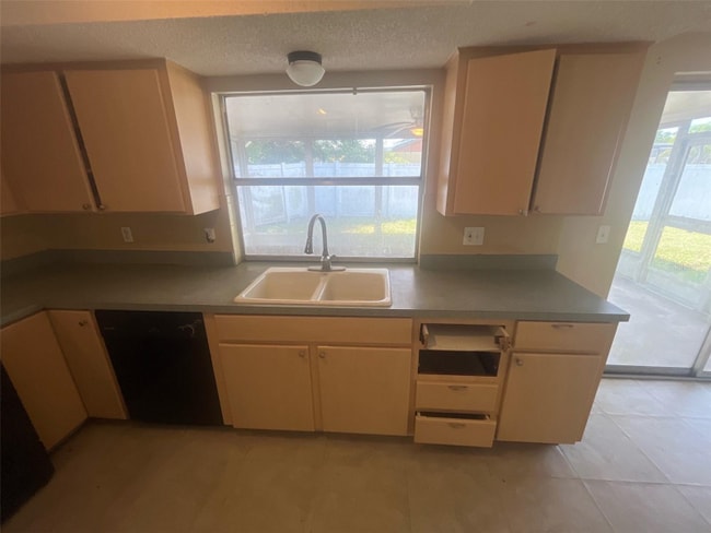 Photo - 6646 Albemarle Pkwy