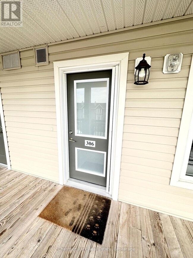 Photo - 4 Cove Ct Unit 306