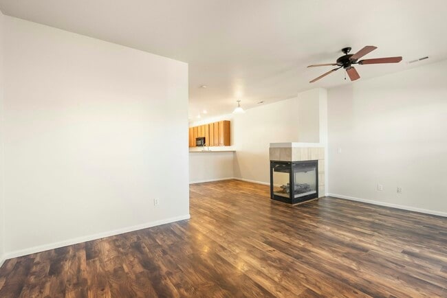 Photo - 2569 Shannara Grv