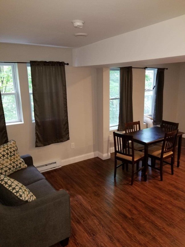 Building Photo - 114 Ferris Pl Unit 114.5 Rental
