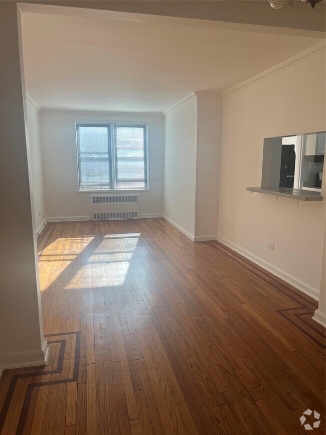 Building Photo - 37-27 86th St Unit 3T Rental