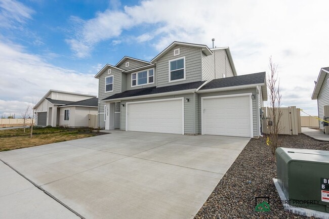 Photo - Brand New 5 Bed 3 Bath home 2600sf+ and a 3 car garage