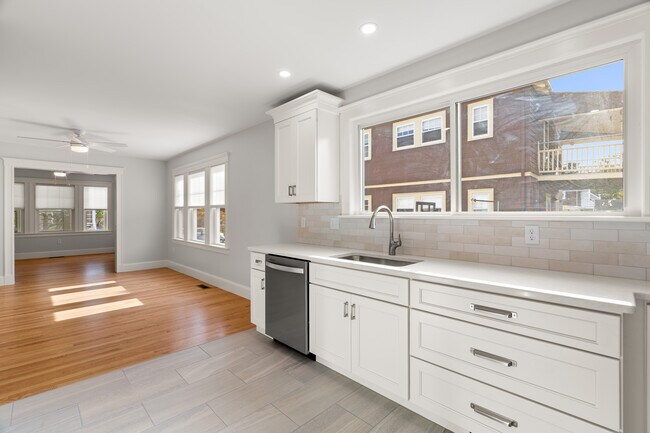 Photo - 44 Winter St Unit 1