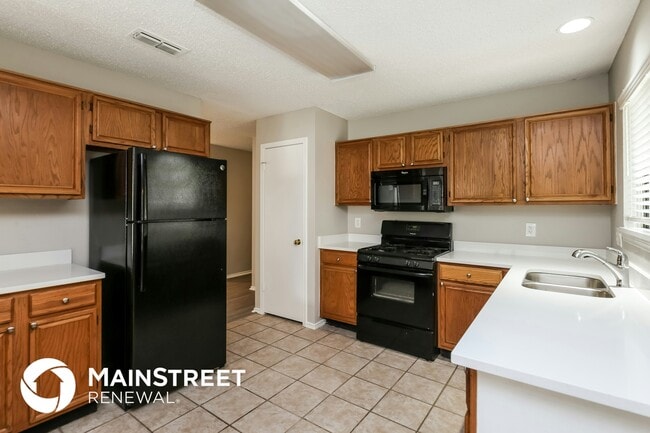 Photo - 7401 Aberdeen Dr