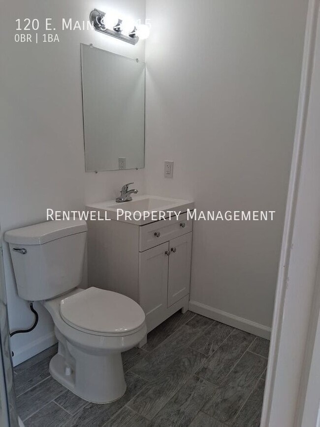 120 E Main St Unit 15