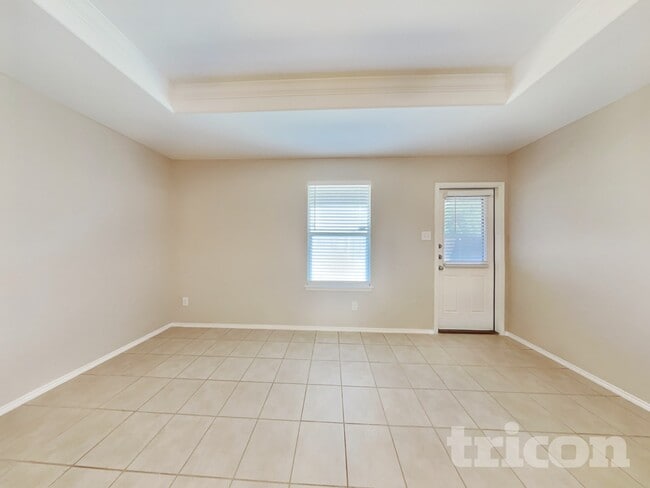 Photo - 6032 Fantail Dr