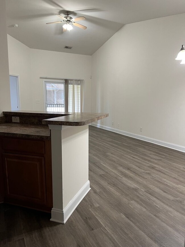 Building Photo - 3 Bed / 2 Bath Condo for Rent at Preserve at St. James Unit 6