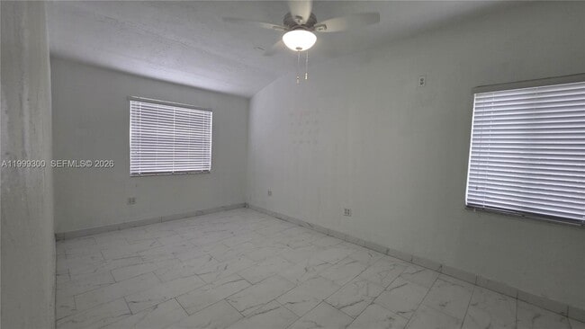 Photo - 3325 S Lake Dr