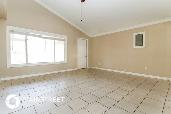 Photo - 6105 55th Ave N