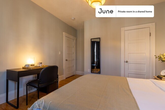 Photo - Room in Shared 4 bed/2 bath home Unidad D