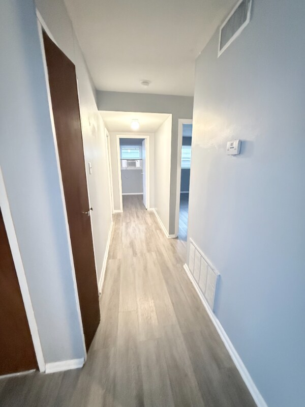 Photo - 1328 Longfellow Dr