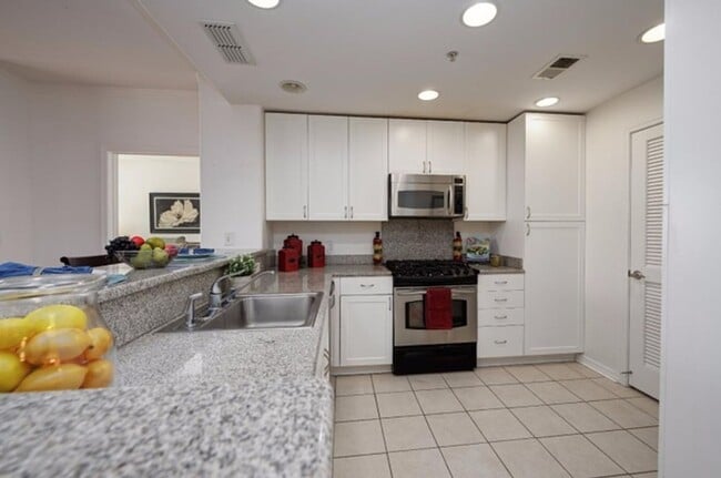 Photo - Gated Community With Pool and Fitness Center / 2 Beds 2 Baths Unit 325