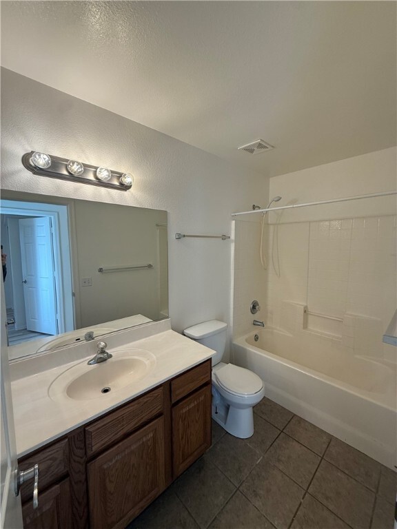 Photo - 2748 Southern Ave