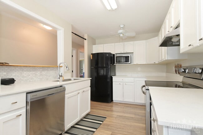 Spacious Top Floor Two Bedroom Condo with Unobstructed Mountain Views