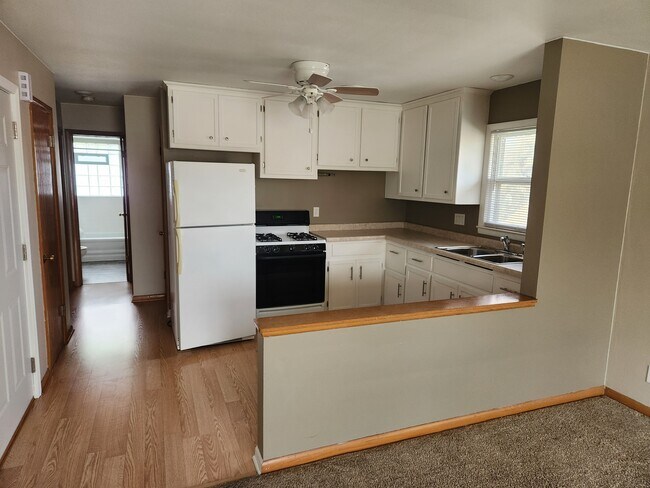 Photo - 2272 W Bolivar Ave Unit Upper East