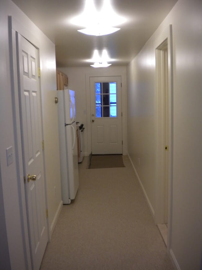Building Photo - 18 Main St Unit A Rental