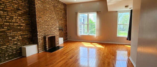 Photo - 4609 S Vincennes Ave