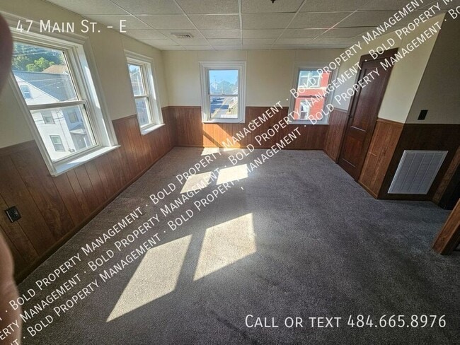 Photo - 47 Main St Unit E