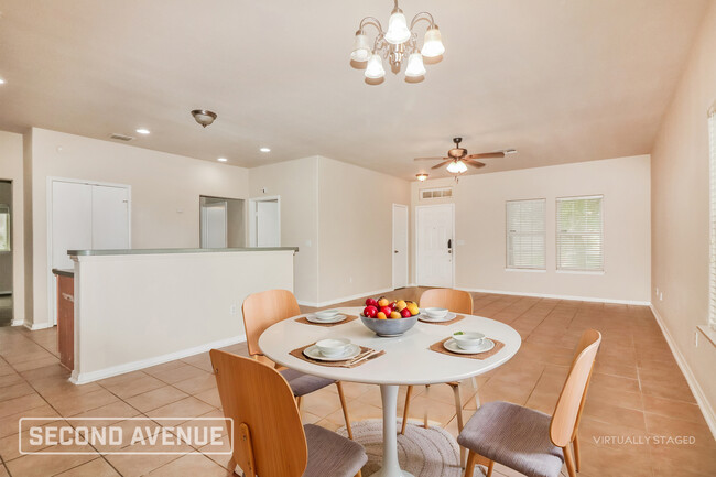Photo - 2613 Las Brisas St