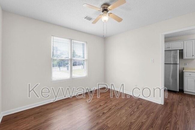 Photo - 3803 Winchester Ct