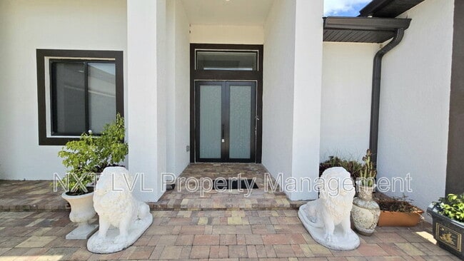 Photo - 220 NE 8th Pl