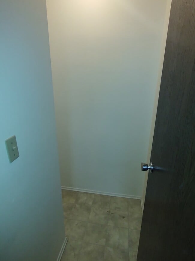 Photo - 60 Shuswap St N Unit 301