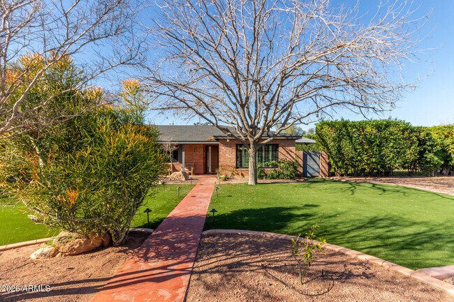 Building Photo - 1519 W Flower Cir N