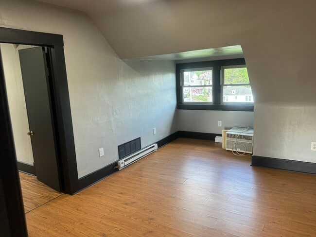 Photo - 216 Watson Ave Unidad 4