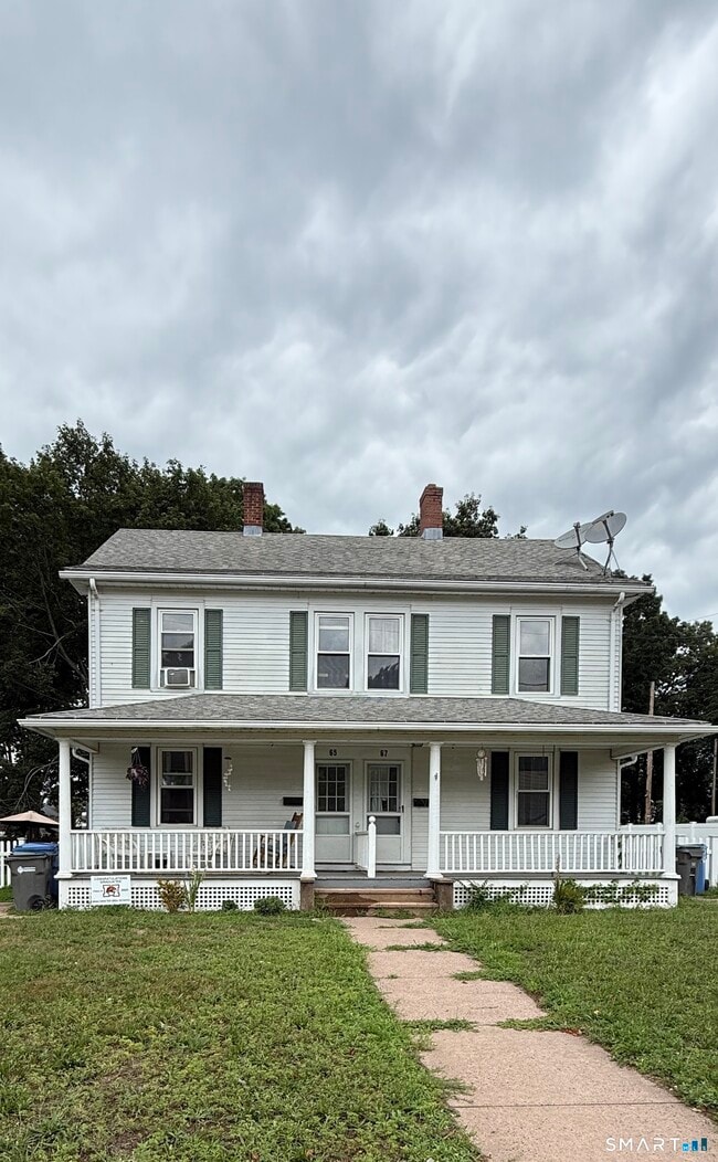 Building Photo - 65 Maple St Unit 67