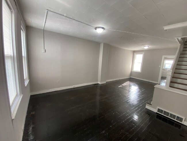 Photo - 4 Bedroom in York City