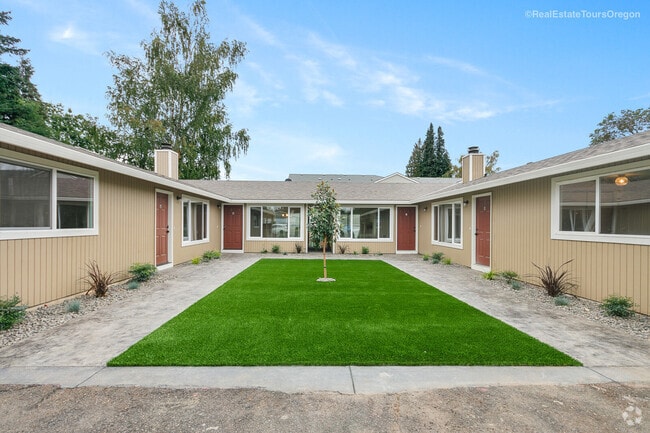 Building Photo - 151 N 29th Ave Unit C Rental