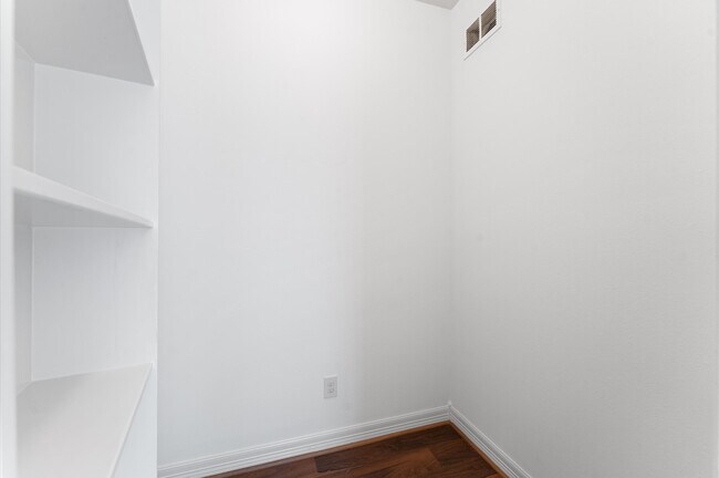 Photo - 361 W Tupelo Green Cir