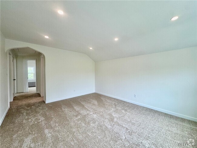Building Photo - 268 Callodine Ave Rental