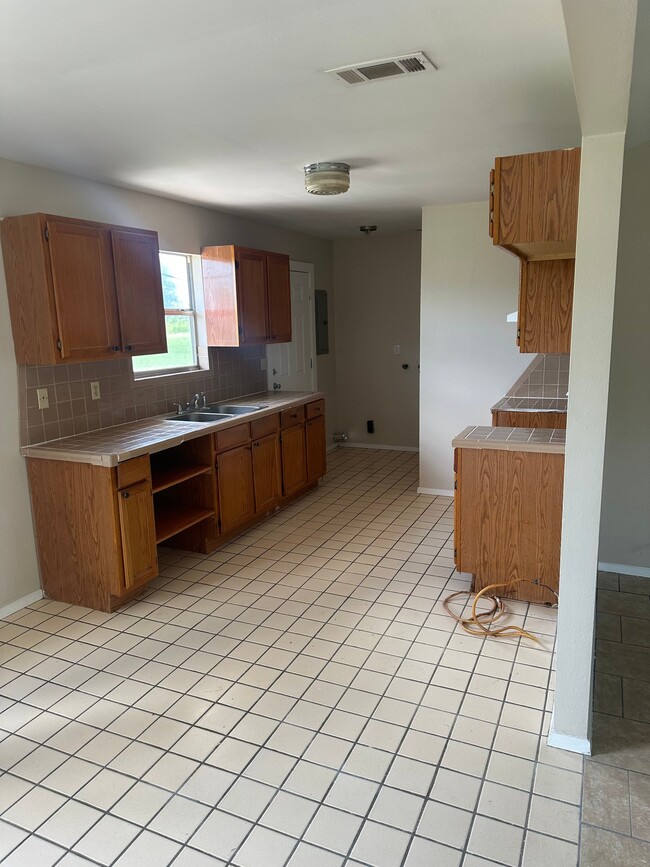 Photo - 112 E Crest Dr Unit A