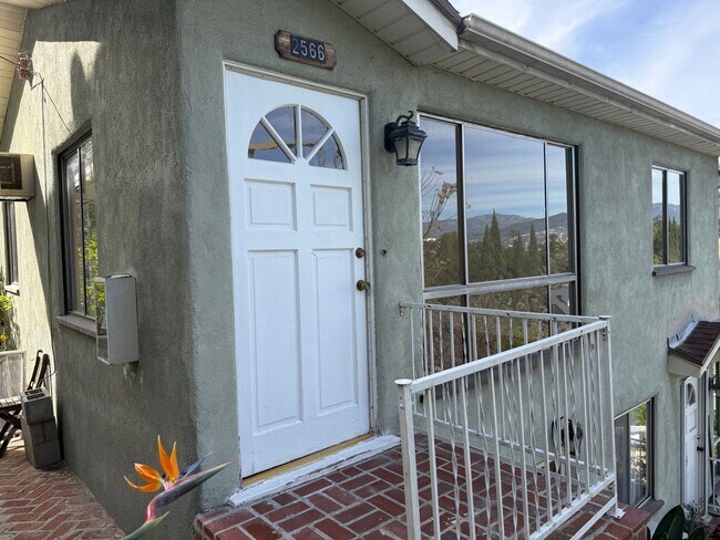 2564 Corralitas Dr. - 2566 1/8 Corralitas Dr.