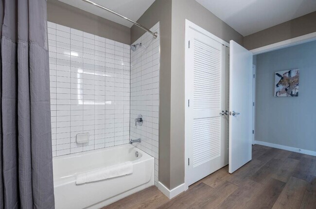 880 Pacific St Unit SI FL11-ID1537757P