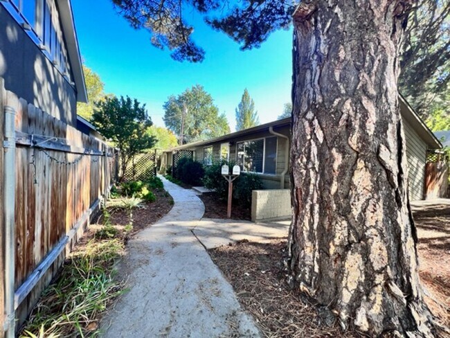 Photo - 1526 N 25th St Unit 607