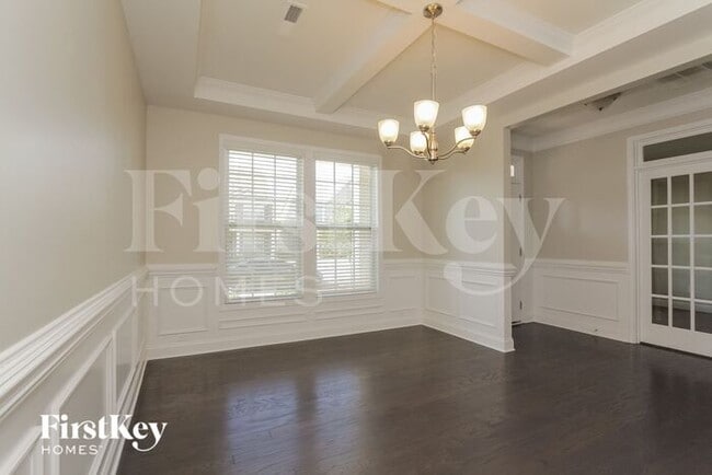 Photo - 8137 Kalson St