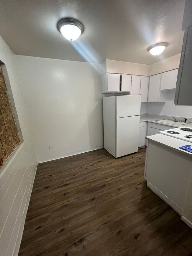 Photo - 150 Mt Rose St Unit 150 Mount Rose Street #1