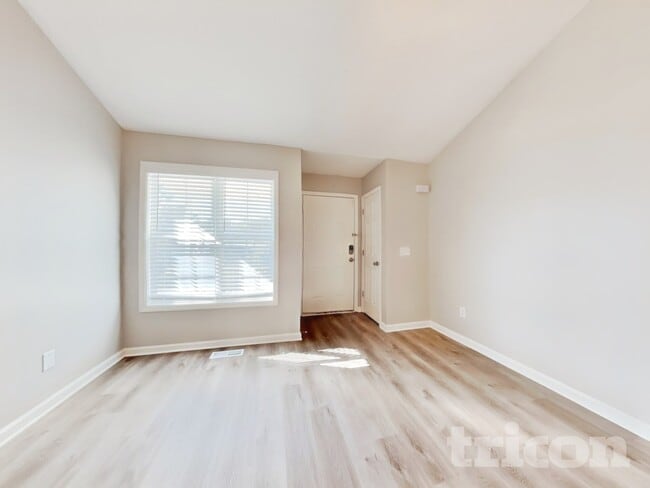 Photo - 2028 Ballston Pl