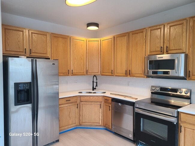 Photo - 13885 Ironstone Tr NW