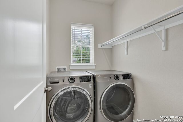 Photo - 1652 Gruene Pass